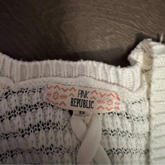 Pink Republic white cardigan size: xs - Picture 3 of 3